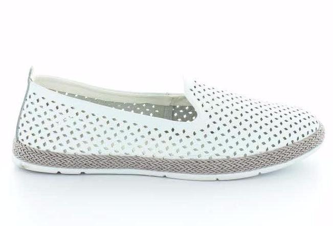 CC Resorts Remi White Ladies Flat leather Casual
